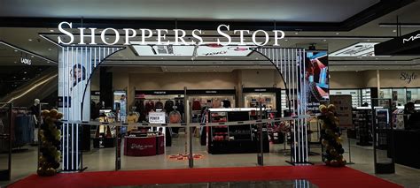 what is shoppers stop.